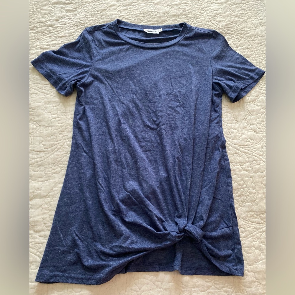 Women’s Knotted Tee